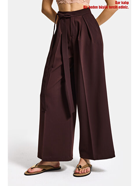 It's Basic Kadın Acı Kahve w5 Palazzo Fit Özel Kumaş Kemer Detaylı Tasarım Pantolon - S000522613-37323