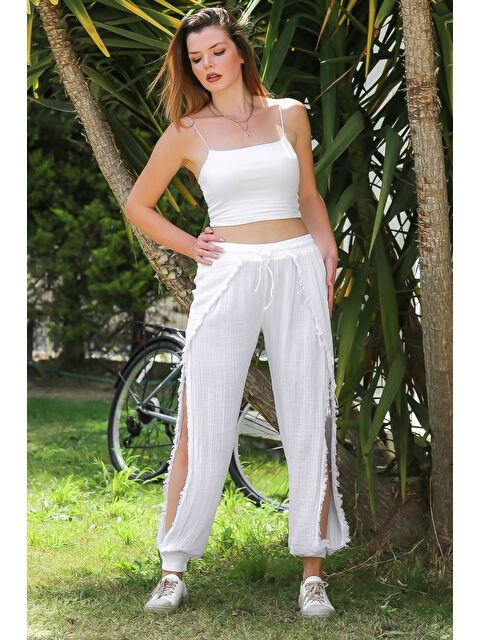 Chiccy Organik Pamuk Beyaz Dokuma Lastikli Ve Bağlamalı Bel Yanları Açık Paça Casual Pantolon - S000358989-20063