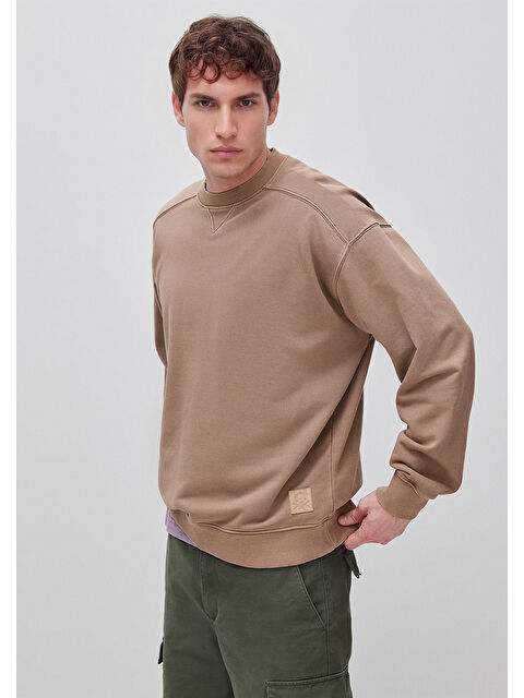 United Colors Of Benetton Erkek Taba  Pamuk Karışımlı Logo Detaylı Yuvarlak Yaka Sweatshirt