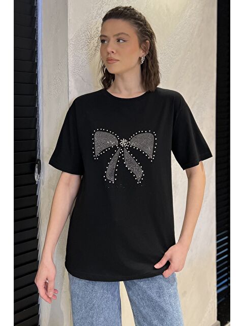 Gülseli Kurdele Taşlı Bisiklet Yaka Kadın Tişört - S000379982-19351