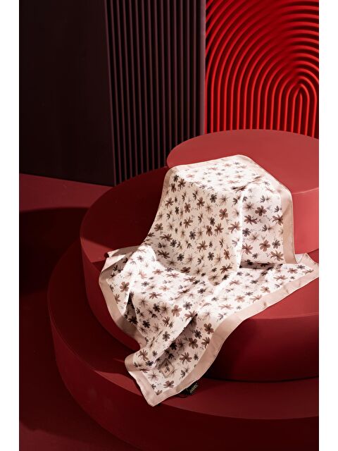 Jawel Kadın Çiçek Desenli 55*55 cm Bandana & Fular