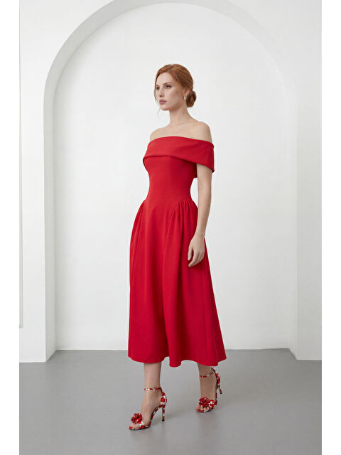 Lafaba Kadın Kırmızı Kayık Yaka Midi Davet Elbisesi