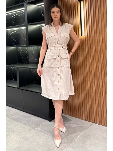 Gülseli Kadın Kruvaze Yaka Kuşak Detaylı Boydan Düğmeli Elbise - S000386541-25636