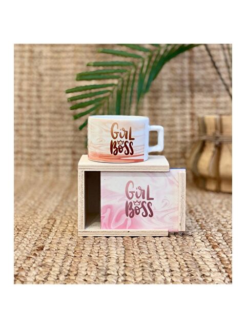 Bam Hediyelik Eşya Girl Boss Tasarımlı Kutulu Kupa - S000290176-23173