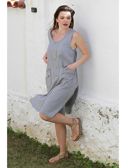 Chiccy Gri Havuz Yaka Kolsuz Düğmeli Cepli Yıkamalı Pis Dikişli Casual Dokuma Elbise 105 55 - S000367714-20600