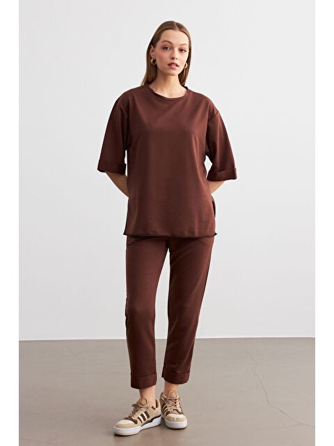 Trendseninle Kadın Kahverengi Bisiklet Yaka Duble Kol ve Paça Alt Üst Takım - S000372412-19413