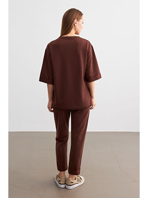 Trendseninle Kadın Kahverengi Bisiklet Yaka Duble Kol ve Paça Alt Üst Takım - S000372412-19413