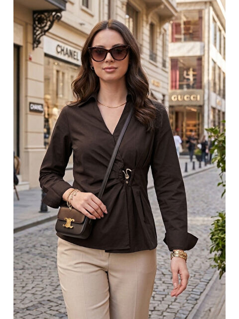 Lela % 100 Pamuk Slim Fit Toka Detaylı Uzun Kollu Kadın Gömlek 6778317