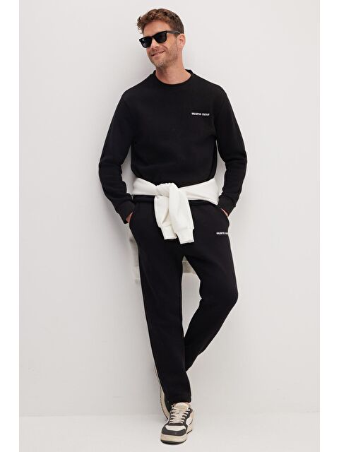 TUDORS Erkek Relax Fit Pamuklu 3 İplik Yumuşak Dokulu İçi Polarlı Bisiklet Yaka Siyah Eşofman Takımı - S000518933-19351