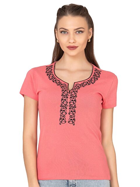 Kompedan Kadın Nakış Detaylı Kısa Kol Pamuklu Bluz | Somon 21191