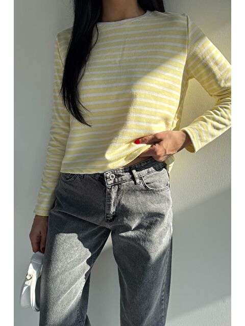 Gülseli Kadın Bisiklet Yaka Çizgi Desenli Sweatshirt - S000469775-20072