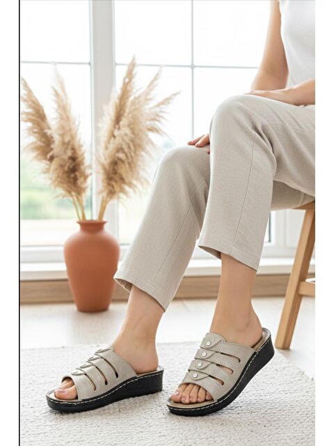 Oksit Awx Taşlı Lazer Kesim Detaylı Dolgu Taban Kadın Terlik Yeni Sezon - S000531670-19966