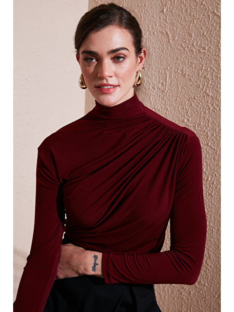 Lela Streç Büzgü Detaylı Slim Fit Dik Yaka Kadın Bluz 669925 - S000345672-19951
