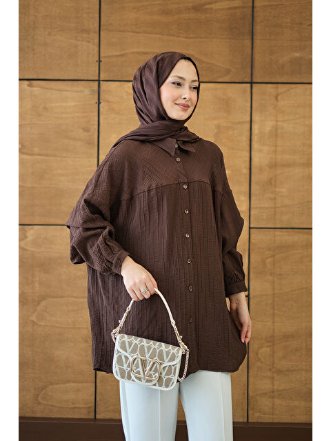 Locco Moda Kadın Kendinden Desenli Biyeli Gömlek Kahverengi