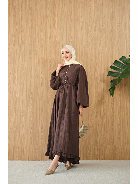 Locco Moda Kadın Asimetrik Fırfırlı Bel Bağlamalı Piliseli Elbise Kahverengi