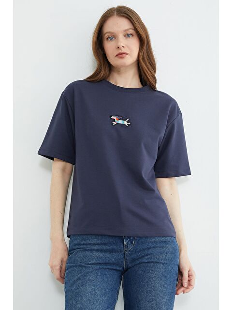 Fullamoda Köpek Nakışlı Bisiklet Yaka Salaş Tişört - S000532045-21164