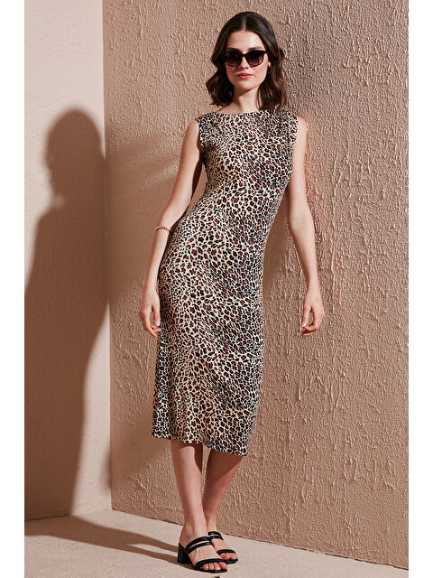 Lela Slim Fit Bisiklet Yaka Kolsuz Midi Boy Kadın Elbise 5866251 - S000369068-18645