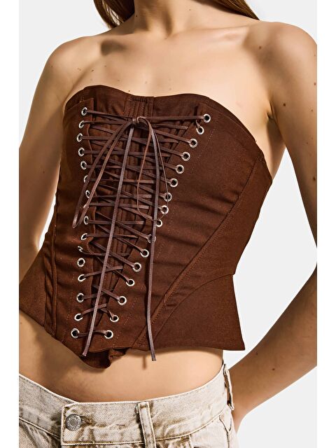 It's Basic Kadın Kahverengi w5 Crop Kuş Gözü ve Bağcık Detaylı Straplez Özel Tasarım Büstiyer - S000516693-19413