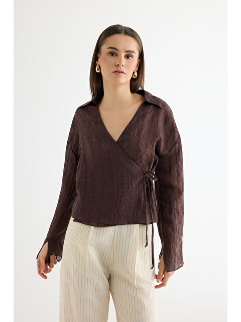 QUZU Anvelop Yaka Bağcıklı Tül Bluz Kahverengi - S000497545-19413