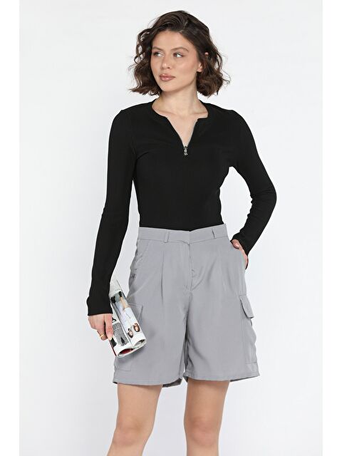Gülseli Kadın Yüksek Bel Kargo Cepli Şort - S000365055-20600