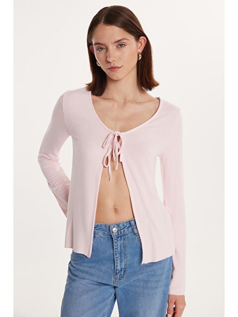 TUDORS Kadın Regular Fit Uzun Kollu U Yaka Bağlama Detaylı Viskon Pembe Hırka - S000522713-20024