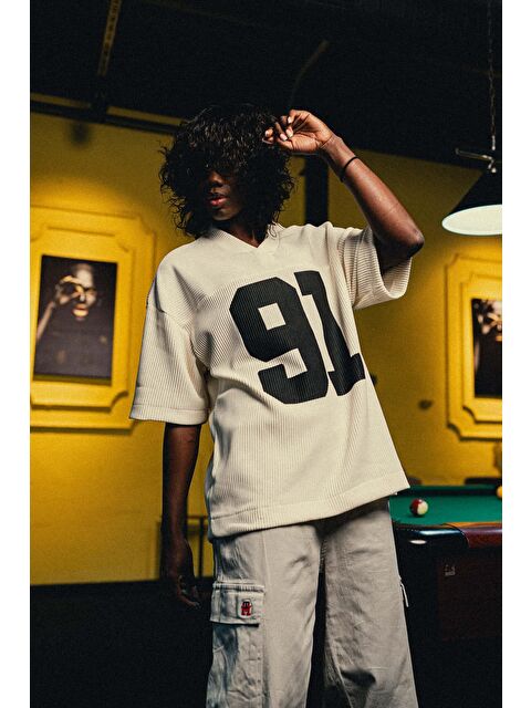 Abluka Online Unisex Oversize Baskılı V Yaka Forma Tişört Ekru - S000365672-19965