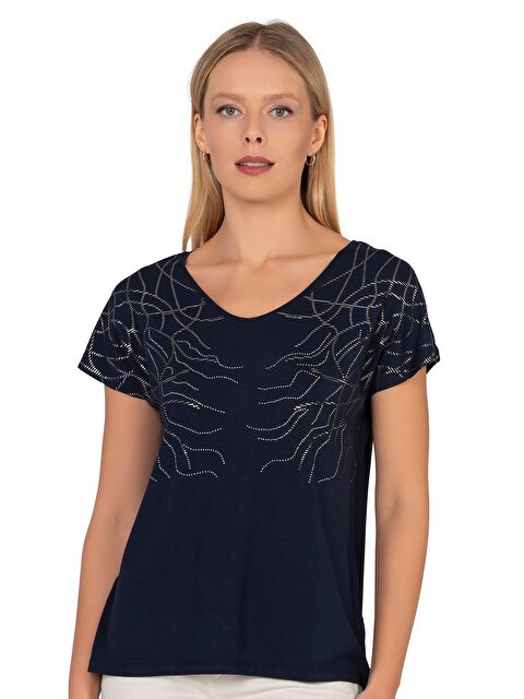 Kompedan Kadın Kısa Kol Taş Süslemeli Viskon Bluz | Lacivert 25908