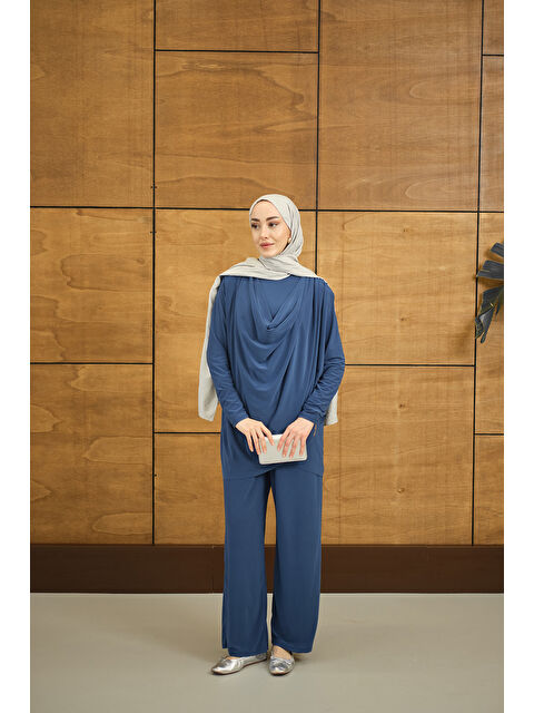 Locco Moda Kadın Regular Sıfır Yaka Arka Kesik Detay Takım İndigo Mavi - S000530204-23093