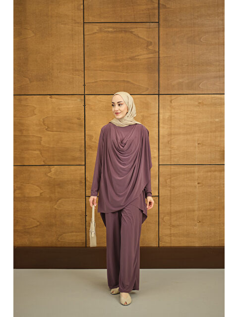 Locco Moda Kadın Regular Sıfır Yaka Arka Kesik Detay Takım Gül Kurusu