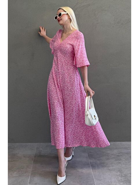 Madmext Pembe Çiçek Desenli Yarım Kollu Elbise Mg2390