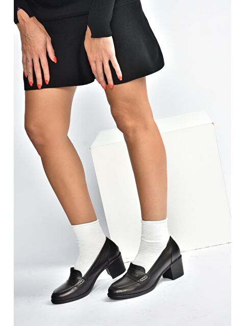 Fox Shoes Siyah Kadın Topuklu Ayakkabı V468707503 - S000442260-19351