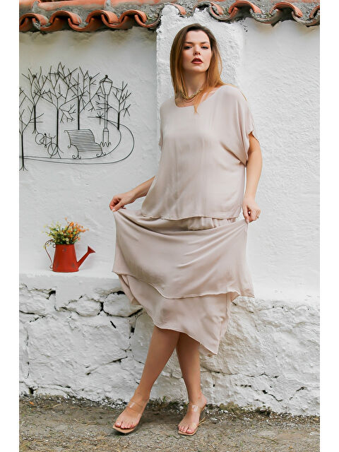 Chiccy Camel Kayık Yaka Düşük Kol Astarlı Çift Katlı Dokuma Casual Elbise