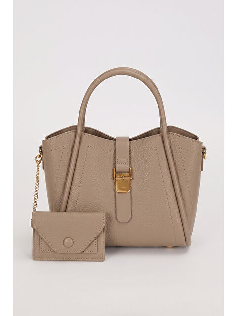 Remsa Gözlü Ek Askılı Charm Detay Yumuşak Küçük Boy Deri Çanta 930643 Vizon