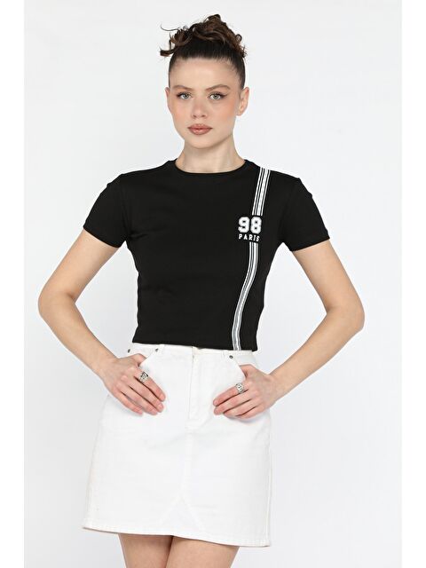 Gülseli Kadın Bisiklet Yaka Baskılı Crop Top Tişört - S000373191-19351