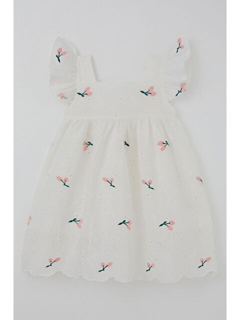 Breeze Kız Çocuk Elbise Kiraz Nakışlı Güpür Detaylı Ekru (3-8 Yaş)