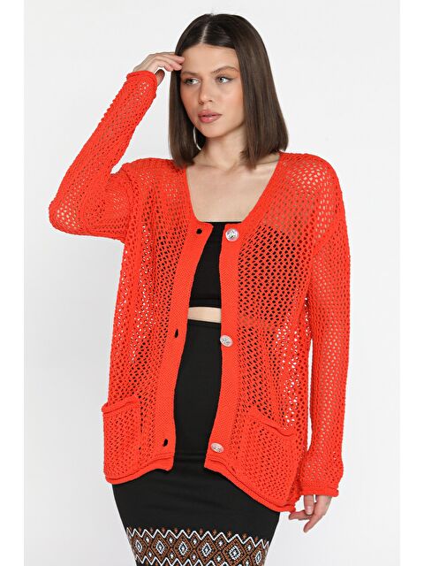 Gülseli Düğme Detaylı Ajurlu Kadın Triko Hırka - S000365040-20013