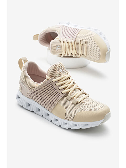 TONNY BLACK Unisex Krem Tasarım Termo Taban Şeritli Nefes Alabilen Kumaş Bağcıklı Spor Ayakkabı - S000493821-19966
