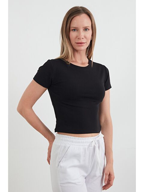 Fullamoda Basic Yanları Stoperli Crop Tişört - S000402032-19351