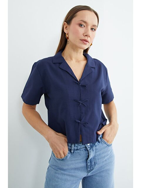 Fullamoda Fiyonklu Düğmeli Crop Gömlek - S000512210-21164