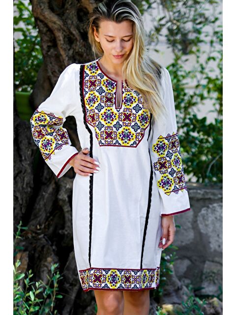 Chiccy Krem Alttan Britli Yaka Uzun Kol Kol Ve Etek Ucu Nakışlı Dokuma Casual Elbise - S000359040-19966