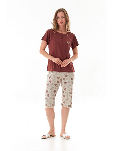 Fullamoda Çiçek Desenli Kısa Kollu  Kapri Pijama Takımı - S000389291-19951