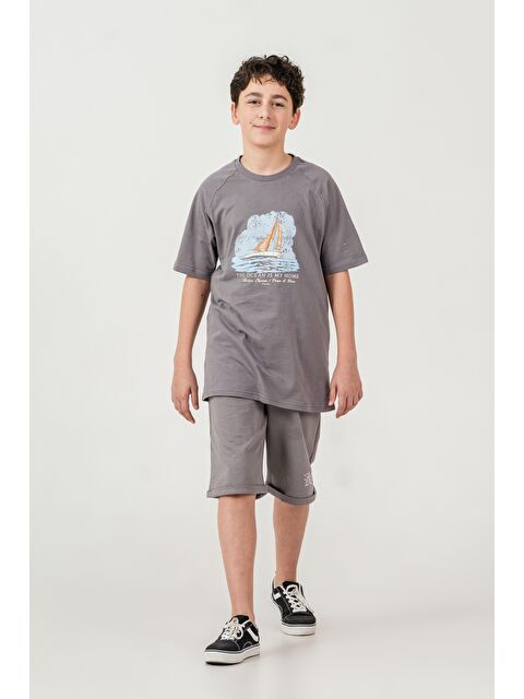 Mışıl Kids Üst Ön Orta Yelken Baskılı Alt Sol Bacak Baskılı Erkek Çocuk Şort - Tişört Takımı - S000513748-20600