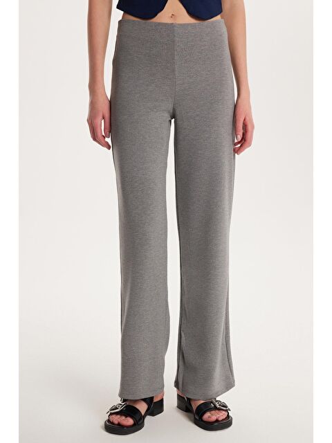 TUDORS Kadın Relax Fit Rahat Kesim Lastikli Geniş Paça Modal Antrasit Pantolon - S000522883-29666