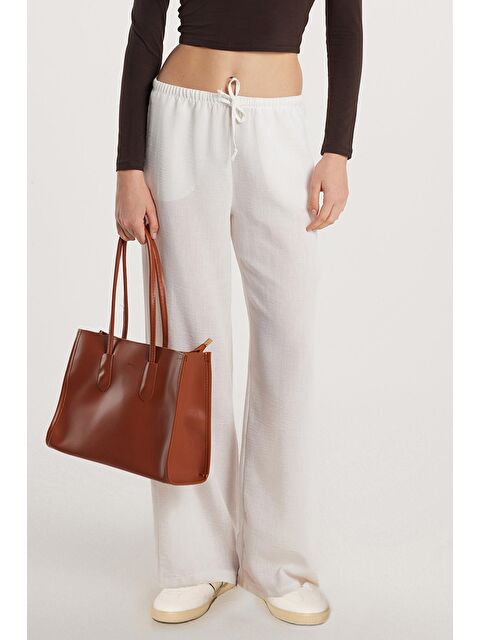 TUDORS Kadın Regular Fit Beli Bağlamalı Keten Palazzo Geniş Paça Ekru Pantolon - S000522887-19965