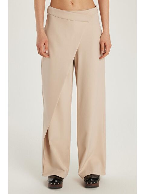TUDORS Kadın Standart Fit Geniş Paça Bej Double Pantolon - S000522889-19928