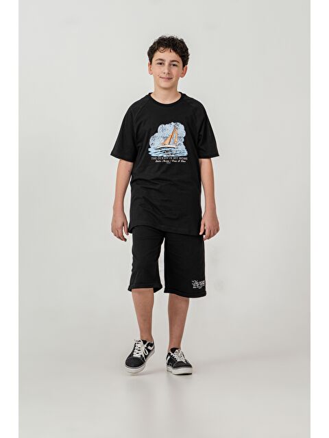 Mışıl Kids Üst Ön Orta Yelken Baskılı Alt Sol Bacak Baskılı Erkek Çocuk Şort - Tişört Takımı - S000513748-19351