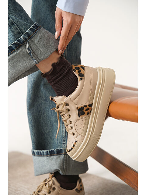 Daxtors D2501 Günlük Ortopedik Kadın Sneaker Spor Ayakkabı - S000350820-19928