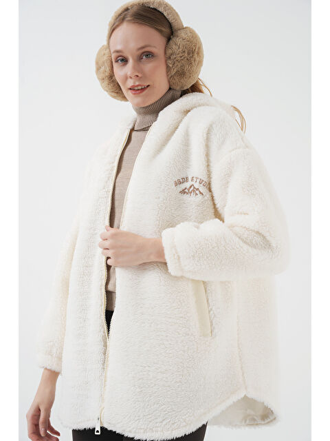 Bigdart 9102 Oversize Kapüşonlu Beyaz Pelüş Kaban - S000338094-20063