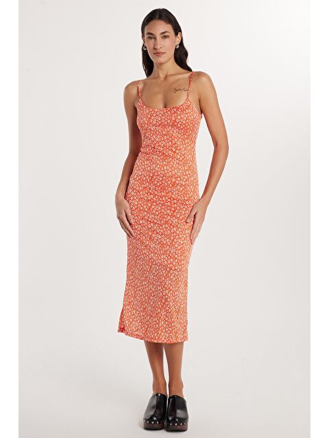 TUDORS Kadın Slim Fit Sıfır Kol Turuncu Desenli Midi Elbise - S000520471-23173