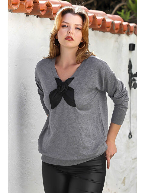 Chiccy Gri Melanj V Yaka Uzun Kol Fiyonk Detaylı Casual Triko Kazak 65 60 - S000469064-74